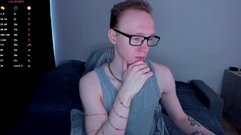 Snapshot of alex_silent chatting on 04.24.26 alex_silent online show from 04.24.26