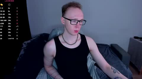 Snapshot of alex_silent chatting on 04.25.26 alex_silent online show from 04.25.26