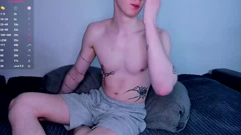 Snapshot of alex_silent chatting on 05.12.26 alex_silent online show from 05.12.26