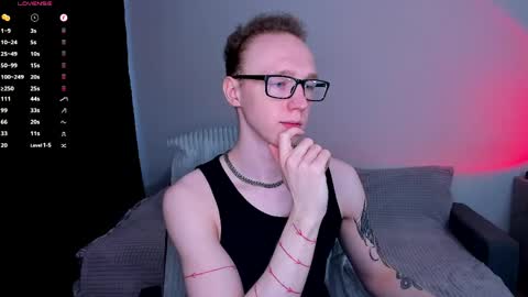 Snapshot of alex_silent chatting on 05.31.26 alex_silent online show from 05.31.26