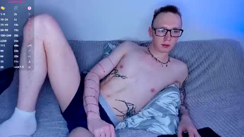Snapshot of alex_silent chatting on 06.17.26 alex_silent online show from 06.17.26