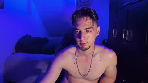 Snapshot of alex_smith0 chatting on 02.11.26 online show from 02.11.26