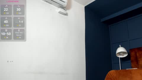 Snapshot of alex_tower chatting on 12.17.24 Alex Towers online show from 12.17.24