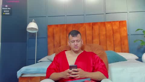 Snapshot of alex_tower chatting on 12.24.24 Alex Towers online show from 12.24.24