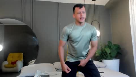 Snapshot of alex_tower chatting on 01.02.25 Alex Towers online show from 01.02.25