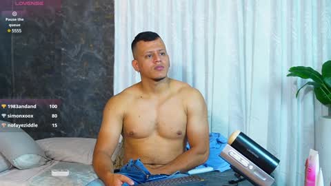 Snapshot of alex_tower chatting on 01.25.25 Alex Towers online show from 01.25.25