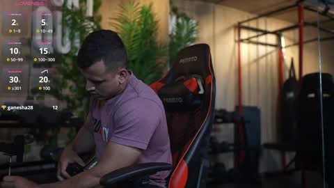 Snapshot of alex_tower chatting on 02.05.25 Alex Towers online show from 02.05.25