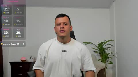 Snapshot of alex_tower chatting on 10.21.25 Alex Towers online show from 10.21.25