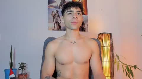Snapshot of alex_zt7 chatting on 06.13.26 x online show from 06.13.26