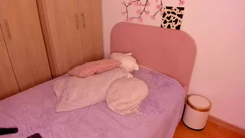 Snapshot of alexa_6908 chatting on 02.01.26 alexa online show from 02.01.26