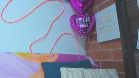 Snapshot of alexa_latina chatting on 09.26.25 alexa latina online show from 09.26.25