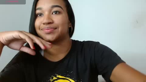 Snapshot of alexa_priincess chatting on 05.12.26 online show from 05.12.26