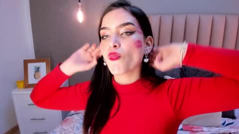 Alexa Thaylor online show from 02.08.25