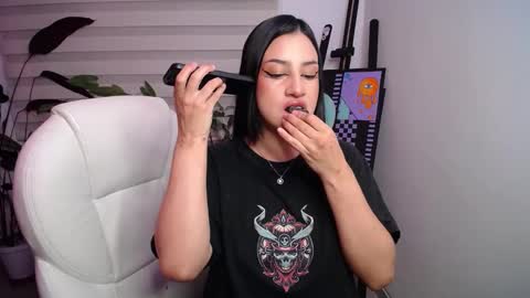 alexaa_obrien online show from 02.13.25