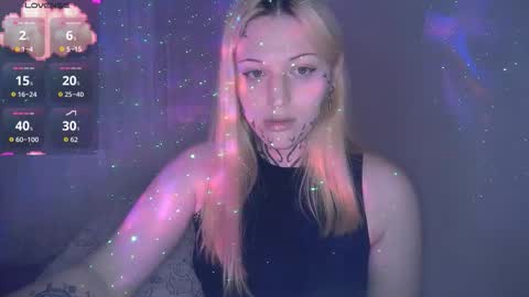 Snapshot of alexalarose chatting on 12.20.25 alexalarose online show from 12.20.25