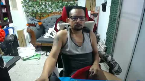 Snapshot of alexamdergal chatting on 01.14.25 Alexamdergal online show from 01.14.25