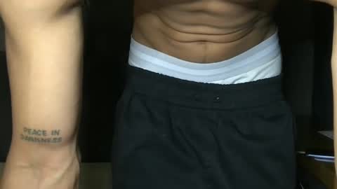 Snapshot of alexanddani chatting on 09.26.25 Alex Dani online show from 09.26.25