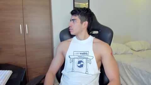 Snapshot of alexander__lips chatting on 09.09.25 alexander__lips online show from 09.09.25