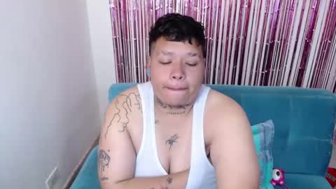 Snapshot of alexander_clithot chatting on 01.08.26 alexander online show from 01.08.26