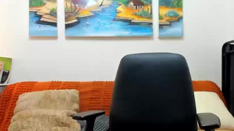 Snapshot of alexander_golden chatting on 09.22.25 alexander_golden online show from 09.22.25