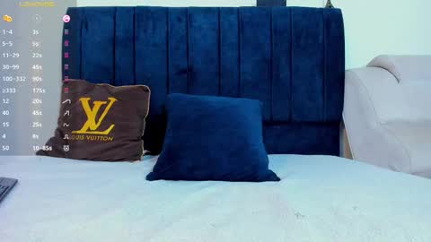 Snapshot of alexandersavage_ chatting on 11.08.25 Alexander online show from 11.08.25