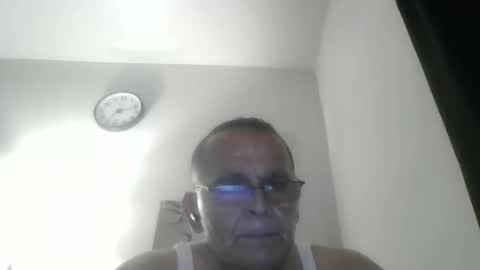 Snapshot of alexanderv28 chatting on 01.14.26 alexanderv28 online show from 01.14.26