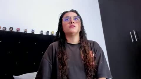 alexandra clauss online show from 03.19.26