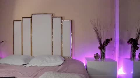 Snapshot of alexandraa_gomez chatting on 09.21.25 alexandraa_gomez online show from 09.21.25