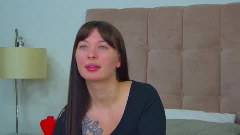 AlexandraBloom online show from 03.08.26