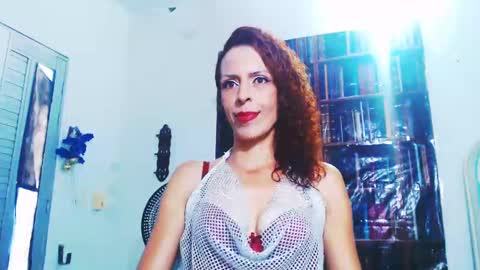 Snapshot of alexandrahornysexi chatting on 09.29.25 alexandra online show from 09.29.25