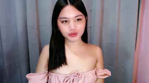 Snapshot of alexandralovely_9 chatting on 05.19.26 Andrea online show from 05.19.26
