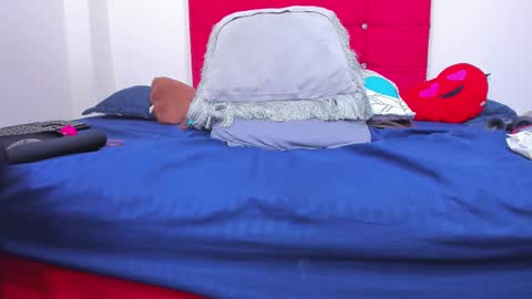 Snapshot of alexandramaravilla chatting on 03.09.25 ALEXANDRA online show from 03.09.25