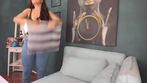AlexaNikole online show from 05.19.26