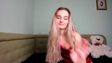 Snapshot of alexasweetblonde chatting on 12.31.24 Alexa online show from 12.31.24