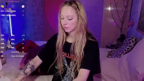 Snapshot of alexbellis chatting on 03.09.26 alexbellis online show from 03.09.26