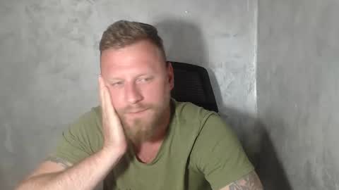 Snapshot of alexboy2022 chatting on 06.08.26 onlyfans..alexyno2022 online show from 06.08.26