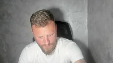Snapshot of alexboy2022 chatting on 06.14.26 onlyfans..alexyno2022 online show from 06.14.26