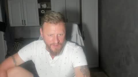 Snapshot of alexboy2022 chatting on 06.17.26 onlyfans..alexyno2022 online show from 06.17.26