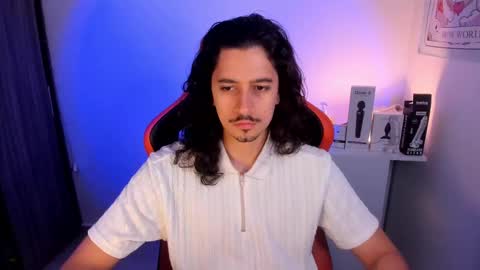 Snapshot of alexfloreszzz chatting on 03.10.25 alexfloreszzz online show from 03.10.25