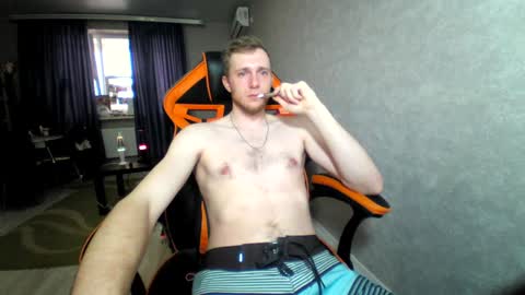 Snapshot of alexfox2018 chatting on 01.07.25 Alex online show from 01.07.25