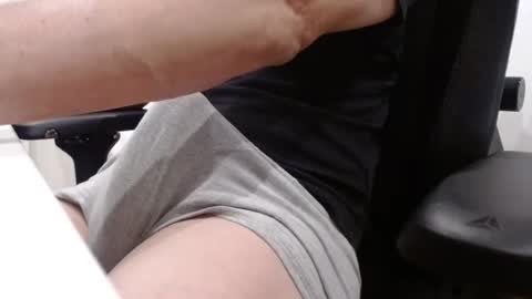 Snapshot of alexhunter4u chatting on 07.13.26 alexhunter4u online show from 07.13.26
