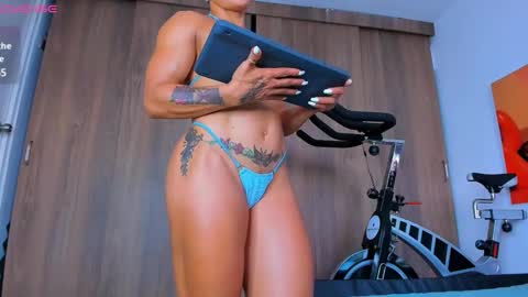 Snapshot of alexiafit chatting on 01.27.25 alexiafit online show from 01.27.25