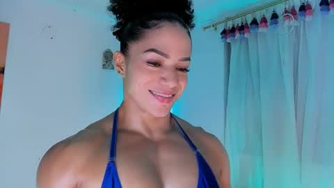 Snapshot of alexiafit chatting on 07.25.26 alexiafit online show from 07.25.26