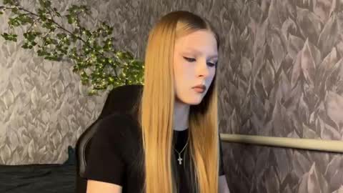 Alexia online show from 04.30.26