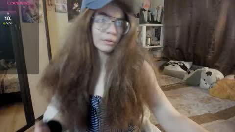 Snapshot of alexiamaiex chatting on 11.22.25 alexiamaiex online show from 11.22.25