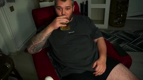 Snapshot of alexirr chatting on 03.08.25 Alex online show from 03.08.25