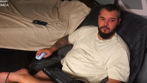 Snapshot of alexirr chatting on 11.15.25 Alex online show from 11.15.25