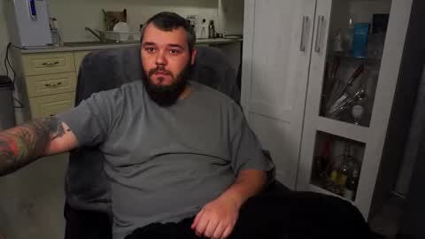 Snapshot of alexirr chatting on 12.18.25 Alex online show from 12.18.25