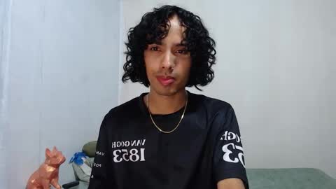 Snapshot of alexis21_ chatting on 11.30.25 Alexis online show from 11.30.25