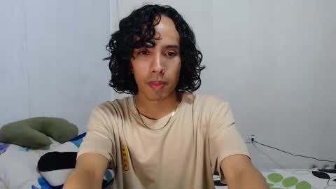 Snapshot of alexis21_ chatting on 01.10.26 Alexis online show from 01.10.26